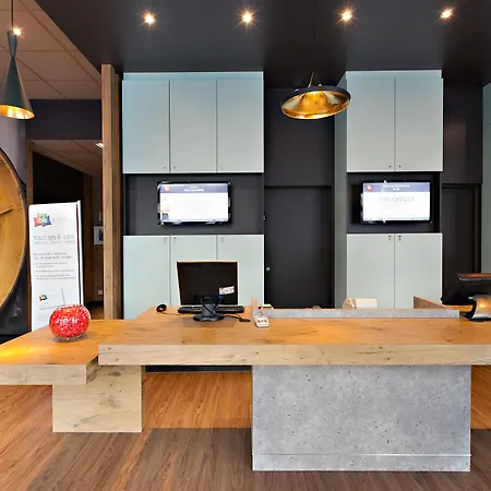 Ibis Centre Gare Отель 3*