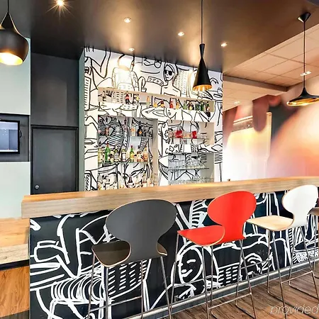 Отель Ibis Centre Gare Ажен