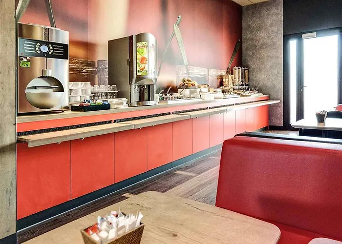 Ibis Centre - Rénové En 2026 3* Agen